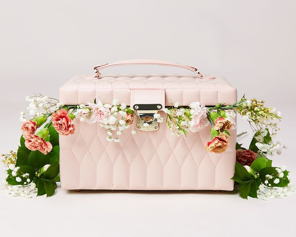 Caroline Medium Jewelry Case