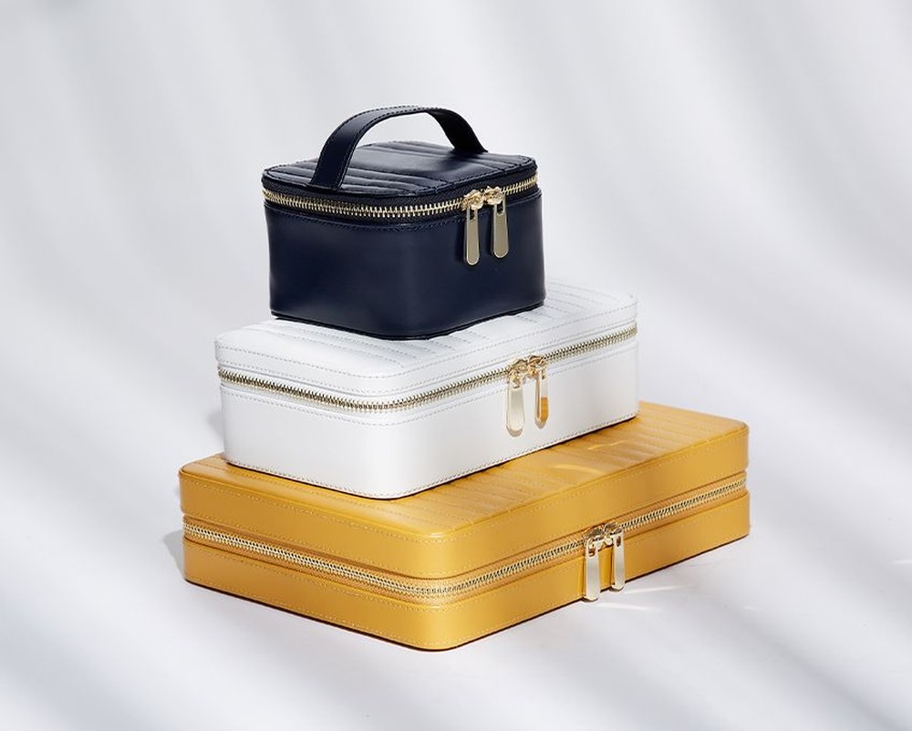 Maria Zip Jewelry Cube