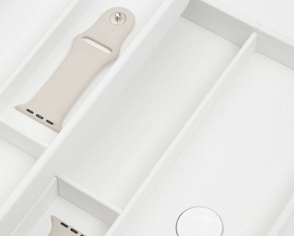 Watch valet w/strap tray for Apple watch